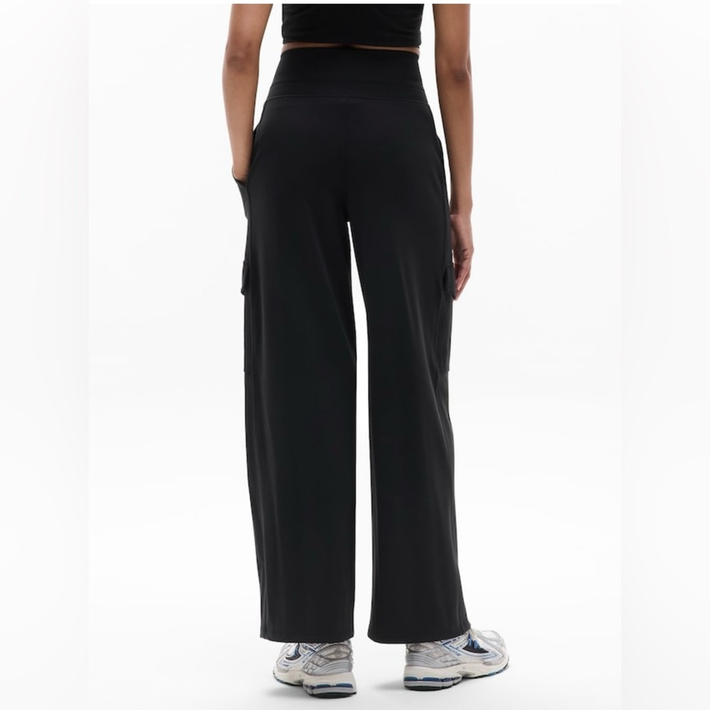 NWT-Athleta Black Venice Cargo Wide Leg Pant, Large Tall - Picture 2 of 6